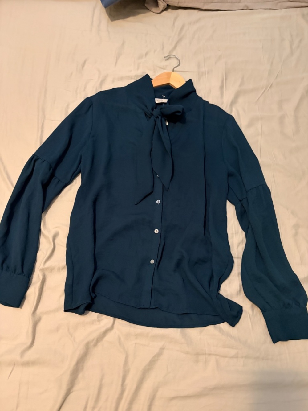 Ann Taylor LOFT Women’s Top Teal Blue Tie- Neck Bow Button -Front Long Sleeves - Picture 2 of 3